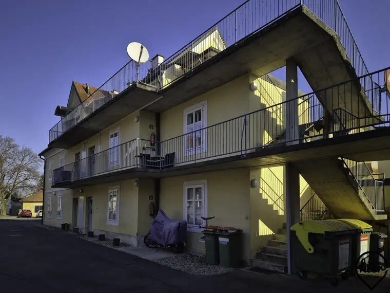 Mureck Hauptplatz: DG-Wohnung in Ruhelage