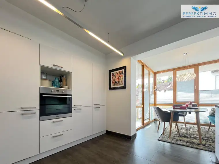 Sehr schöne 3-Zimmer-Wohnung mit großem Balkon und TG-Platz
