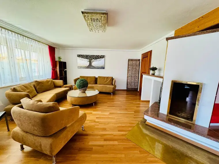Traumhaftes Familienhaus mit Bergblick