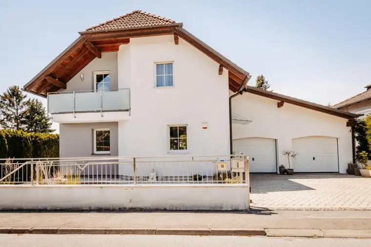 Attraktives Einfamilienhaus im Kurort 2222 Bad Pirawarth