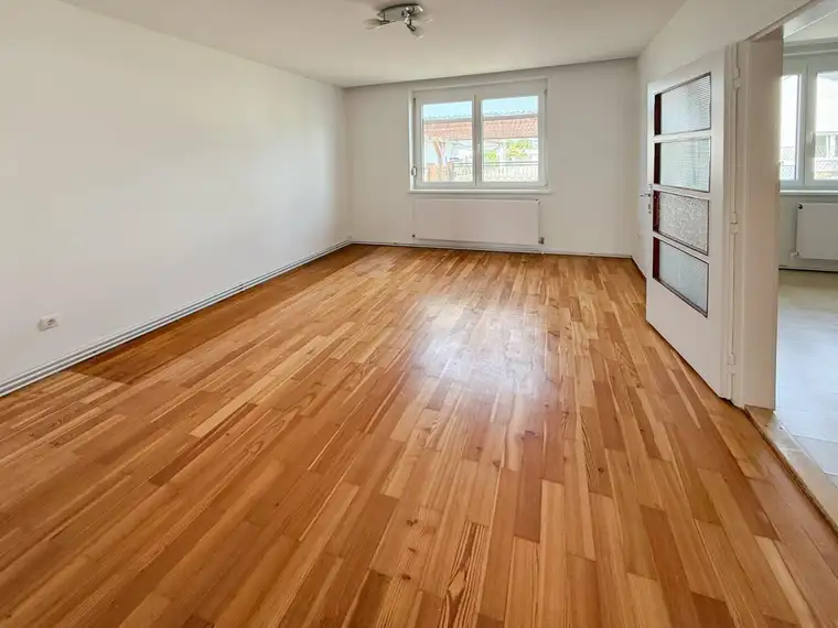  Kleines Haus mit Innenhof in ruhiger Lage