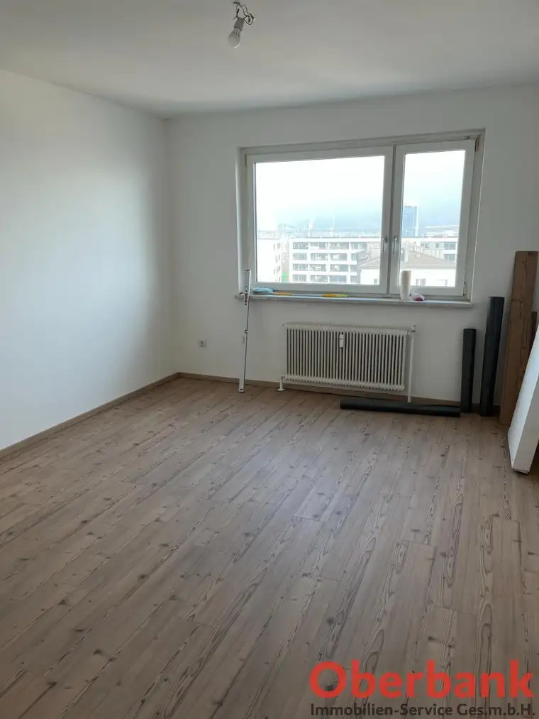 frisch sanierte 2 Zimmerwohnung