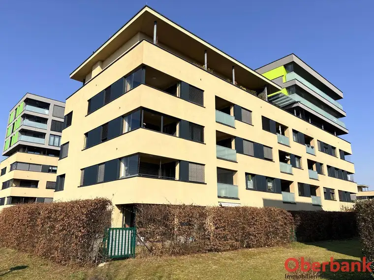 Traumhafte Gartenwohnung inkl. Tiefgaragenstellplatz