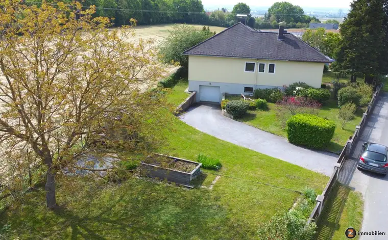 Heiligenkreuz: Einfamilienhaus in sehr ruhiger Lage
