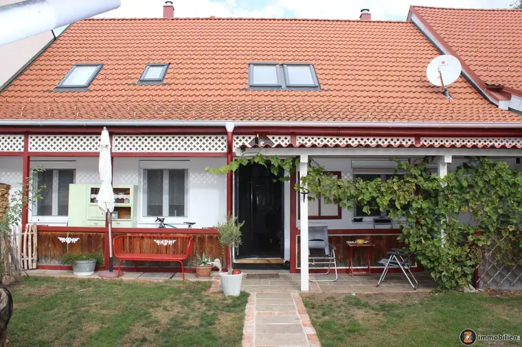 Großpetersdorf: Schönes Wohnhaus in zentraler Lage
