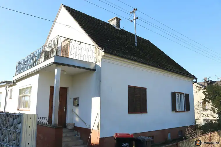 Jennersdorf: Großzügiges Wohnhaus mit sonnigem Garten