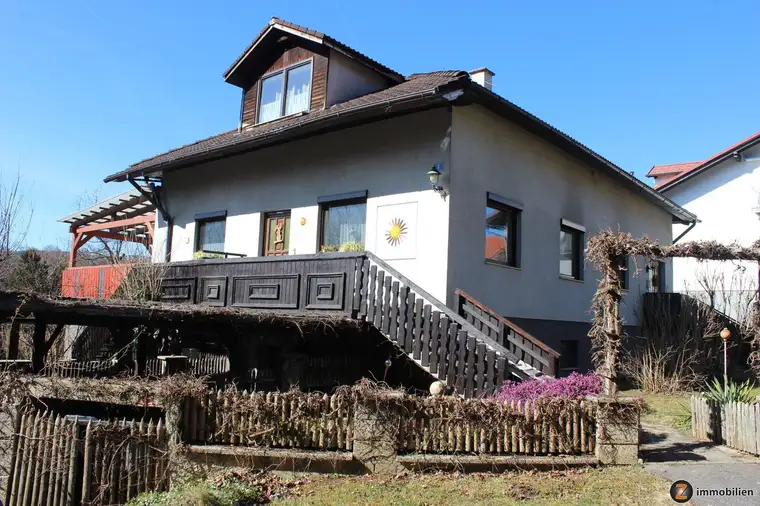 Bubendorf: Zweifamilienhaus bzw. Renditeobjekt in Traumlage