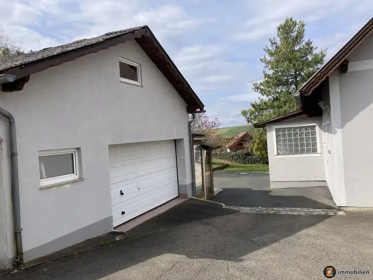 Mariasdorf: Gepflegtes Mehrfamilienhaus!