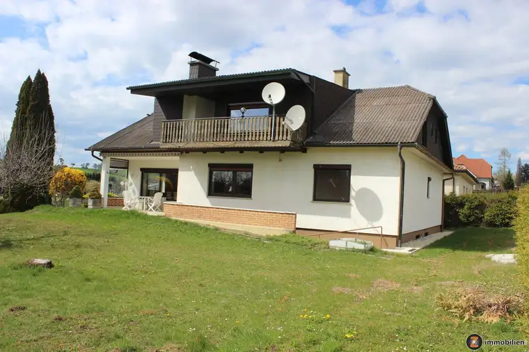 Bad Tatzmannsdorf: Zweifamilienhaus in Traumlage