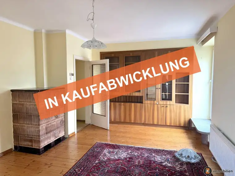 2 Zimmer Wohnung mit Balkon und Garage in zentraler Lage