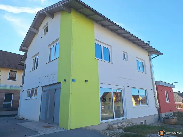 Wolfau: Zentral gelegene großzügige Liegenschaft zur Sofortübernahme