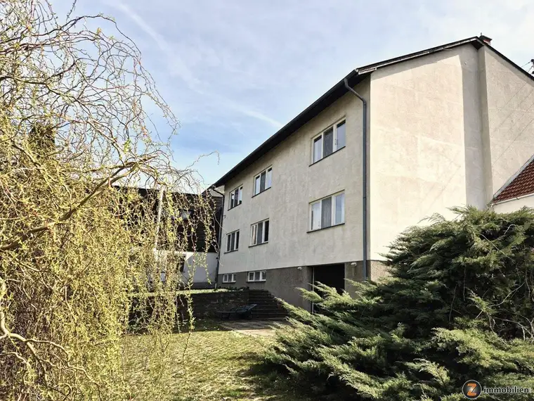 Großzügiges Wohnhaus mit Lift und viel Potential