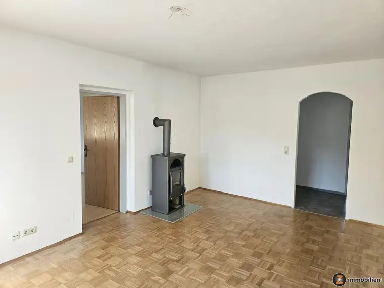 Jennersdorf: Familienwohnung mit Südbalkon
