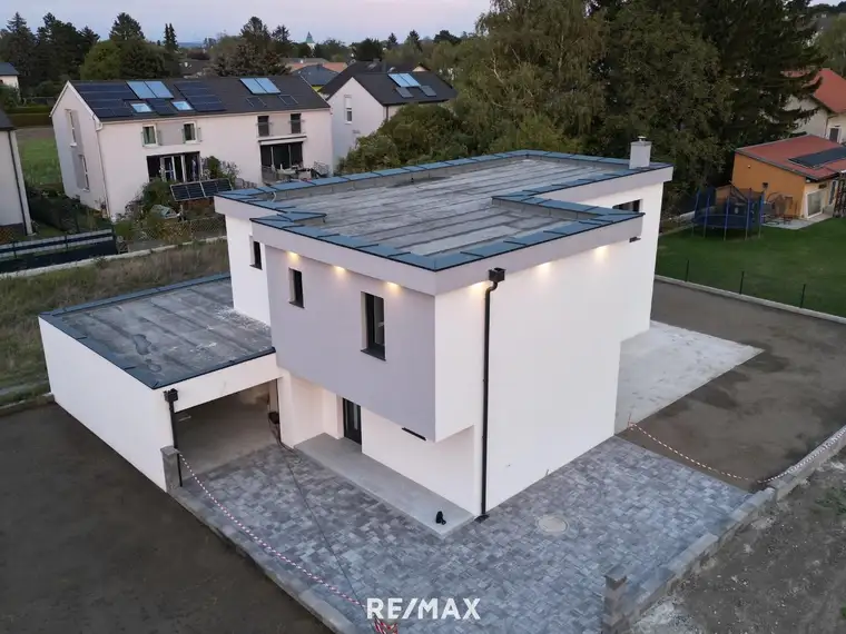 Einfamilienhaus in belagsfertiger Ausführung mit großer Terrasse und Smarthome Technologie
