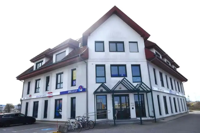 Großes Büro in sehr guter zentraler Lage in 2700 Wiener Neustadt zu vermieten