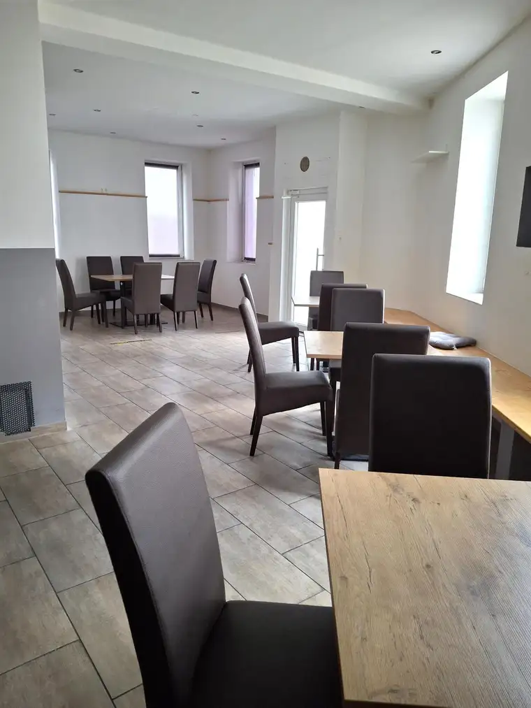Gastronomie mit Gastgarten in guter frequentierter und zentraler Lage in 2630 Ternitz
