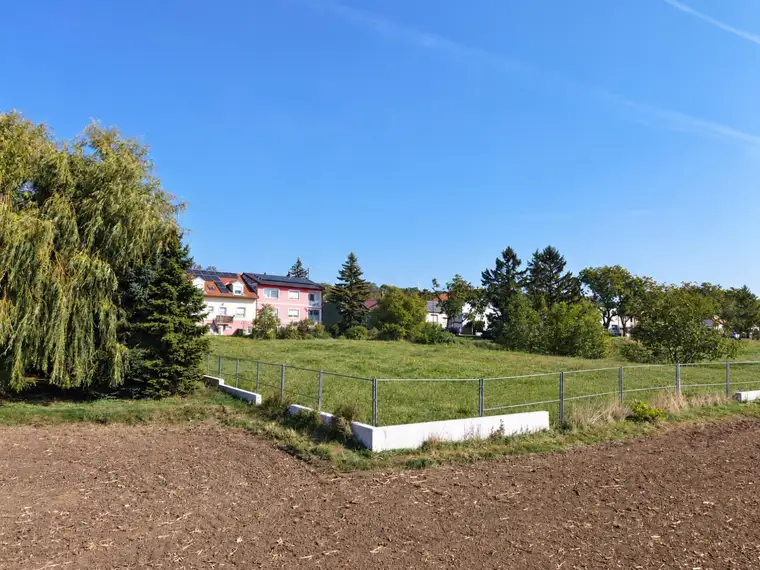 BAUTRÄGER AUFGEPASST! – Zwei Grundstücke in Stixneusiedl mit baubewilligtem Projekt