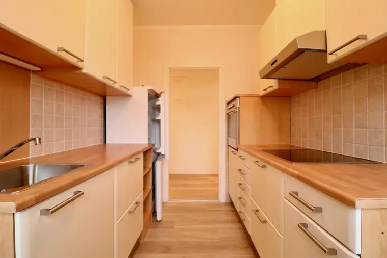 !!! Provisionsfrei !!! 2 Zimmer mit Balkon und Küche - AB 01.07.2025 - VIDEORUNDGANG