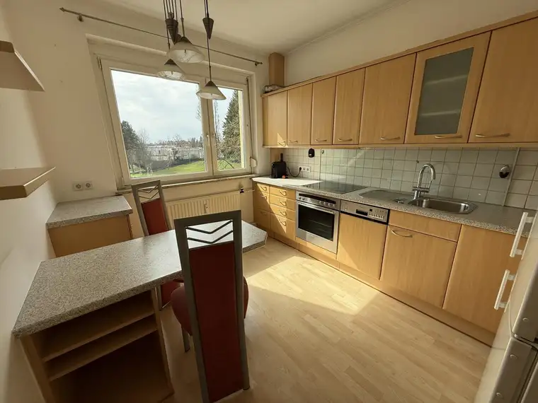 Familienwohnung mit 3 Zimmer + Küche und Balkon ++Videorundgang++