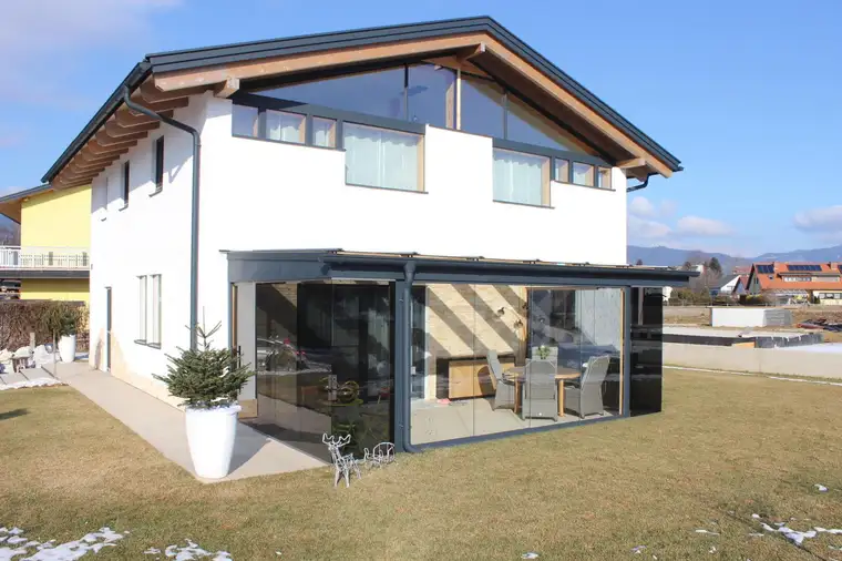 Traumhaft schönes Wohnhaus in Pfaffendorf zu verkaufen !!! ABSOLUT NEUWERTIG !!!