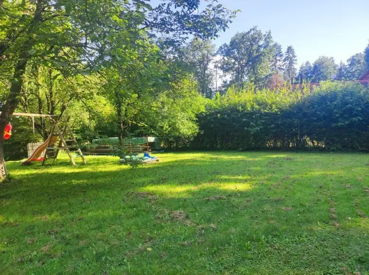 Zwei traumhafte Baugrundstücke in idyllischer Waldrandlage – Ruhe, Natur &amp; perfekte Voraussetzungen für Ihr Eigenheim