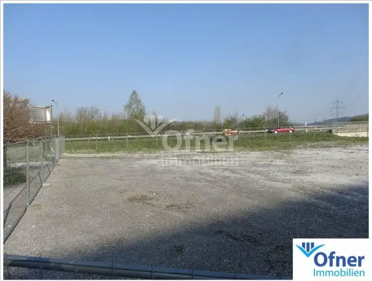 Lager-/Verkaufsfläche an frequentierter Landesstraße