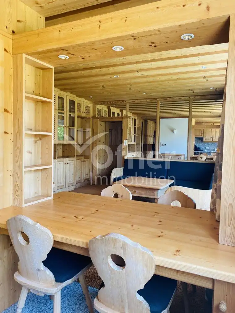 Ein Zuhause zum Wohlfühlen - Charmante Wohnung mit Balkon &amp; Parkplatz