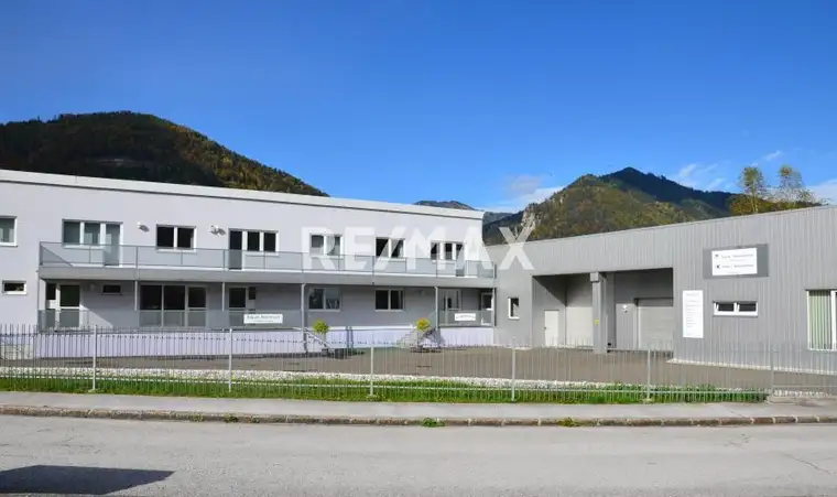 Wohn-, und Geschäftshaus in wunderschöner Naturlage