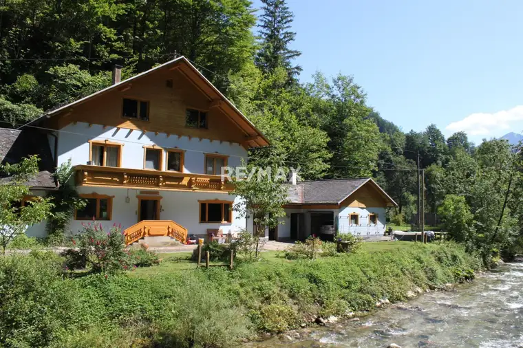 Wohnhaus in Naturlage
