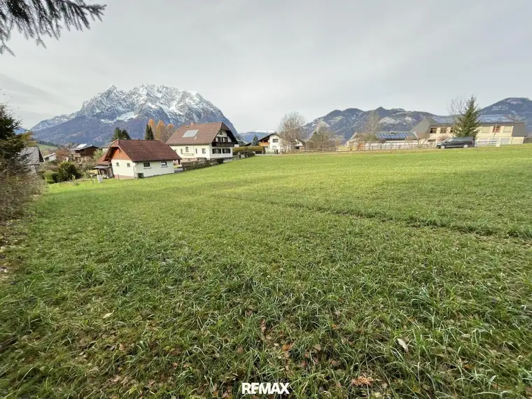 großzügiges Grundstück in Traumlage, teilbar
