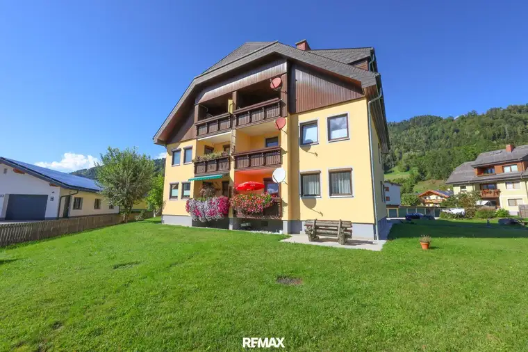 Großzügiges Wohnen mit Freizeitwert - Wohnung mit Loggia, Garage &amp; Carport nahe Ski-Galsterberg