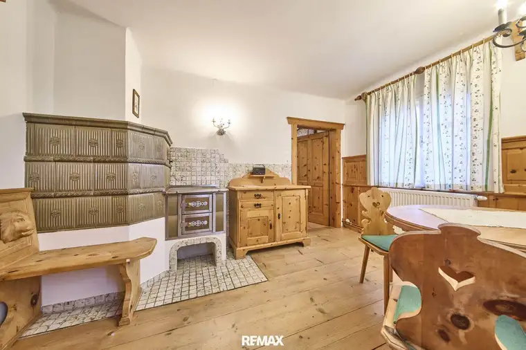 Rustikales Haus mit Dachsteingletscherblick in Bad Aussee