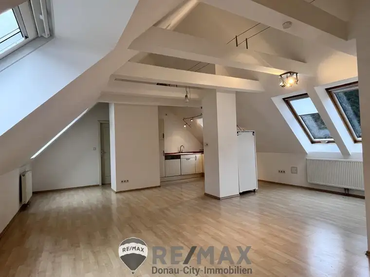 "Großzügige 2 Zimmer Wohnung in Pressbaum! "