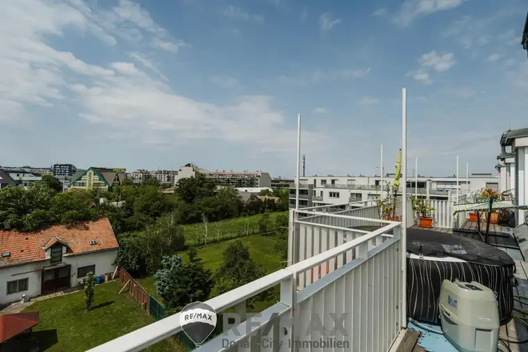 “Dachgeschosswohnung mit 3 Zimmern, ca. 35,62 m² großer Terrasse in der Nähe der U2 Aspern“