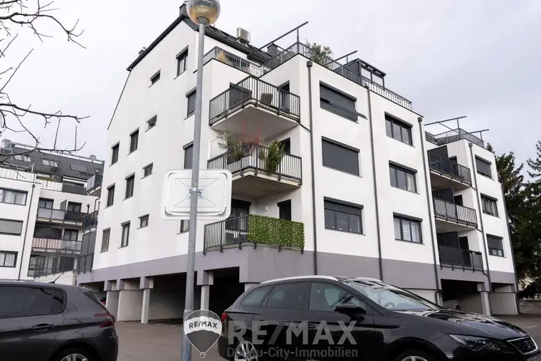 2 Zimmer Wohnung mit 64m² und Balkon sowie Garage im Herzen von Tulln