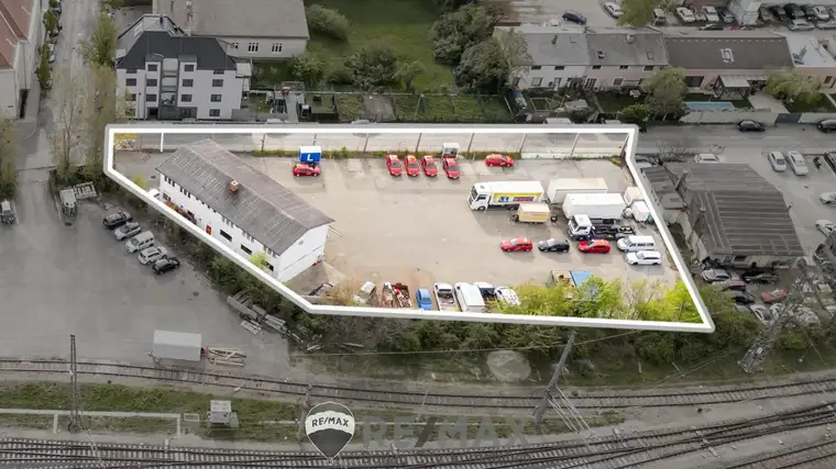 "BETRIEBSBAUGRUND – IM HERZEN VON LIESING"