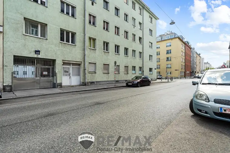 "Top Gelegenheit Vermietets Lokal + Wohnung – Ideal für Anleger!"