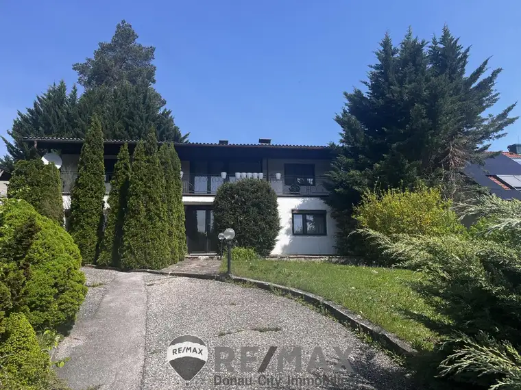 "Solides Haus mit herrlichem Ausblick"