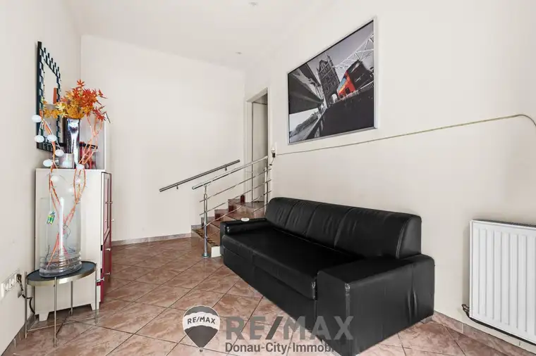 "Top Gelegenheit Vermietets Lokal + Wohnung – Ideal für Anleger!"