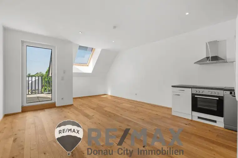 "3-Zimmer-Wohlfühloase mit Balkon – Nähe Donauzentrum und Alte Donau!"