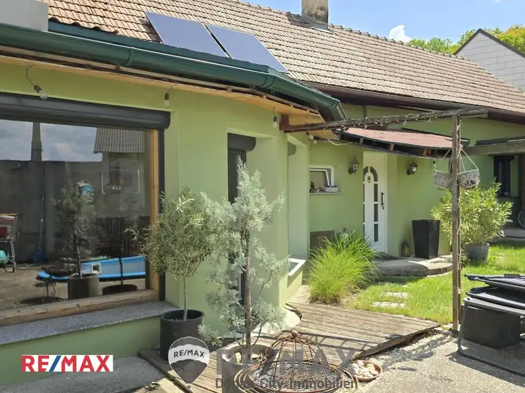 "Landhaus mit Flair und Innenhof"