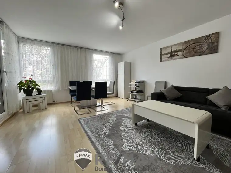 4-Zimmer-Familienhit mit Loggia und Dachterrasse neben der U3!