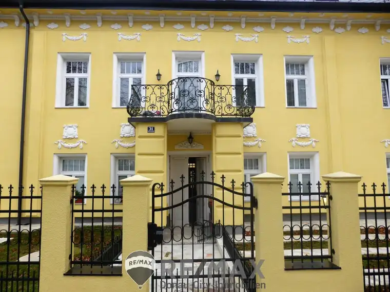 "Dachgeschosswohnung mit 2 Terrassen"