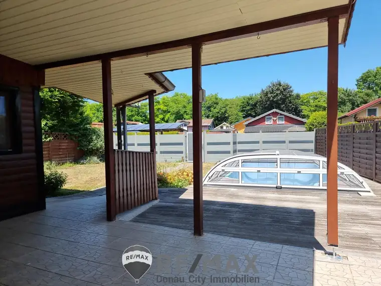 "Echt cool. Mit Pool"