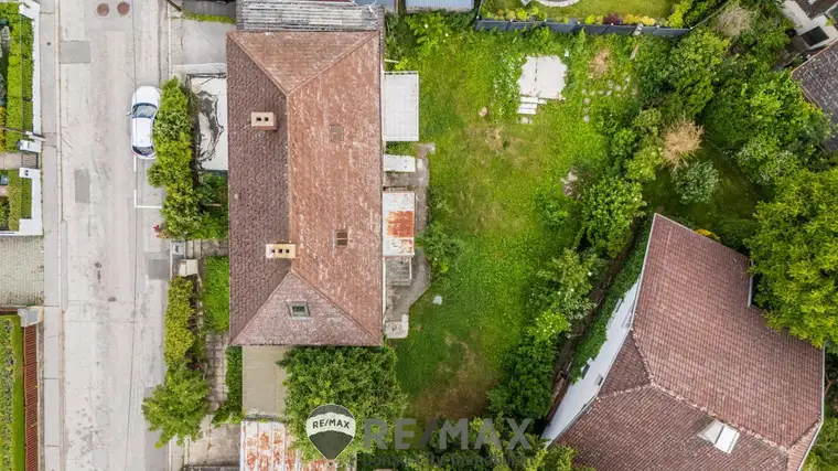 "Exklusives Grundstück in Bestlage mit Abbruchhaus!"