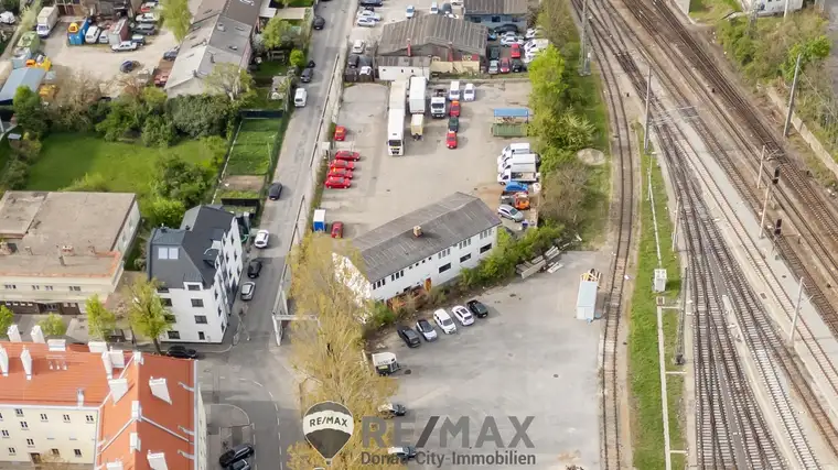 "BETRIEBSBAUGRUND – IM HERZEN VON LIESING"
