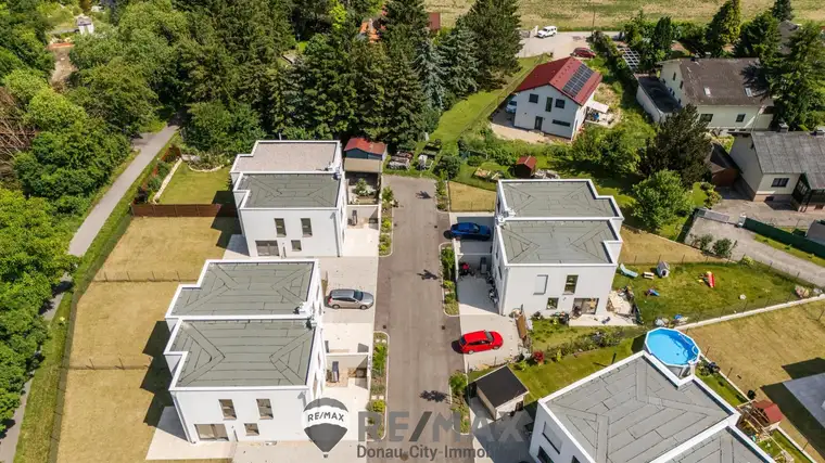 "Noch 6 Einfamilienhäuser übrig- Belagsfertig - Enzesfeld Lindabrunn"