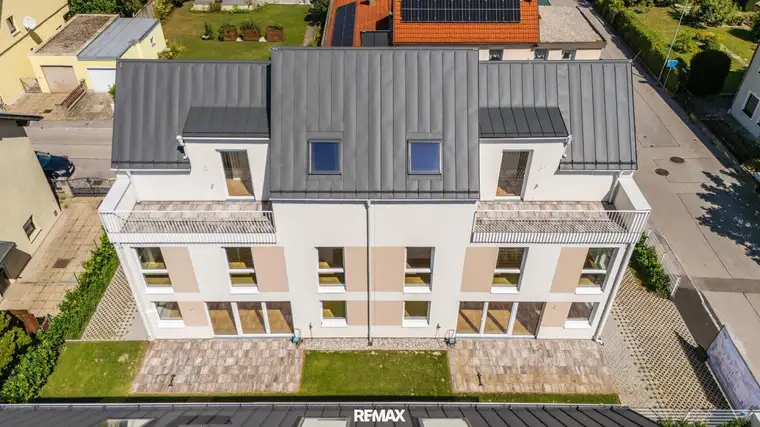 "Wohnen auf höchstem Niveau – Neubau-Doppelhäuser in Stockerau mit bester Lage &amp; Ausstattung"