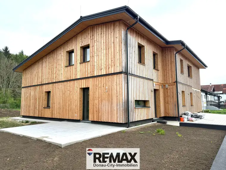 “Idyllische Smart-Residenz im Wald mit Pool!”