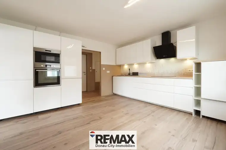 HAUS STATT WOHNUNG | Garten &amp; Pool | Nur ca. 30 Min. nach Wien